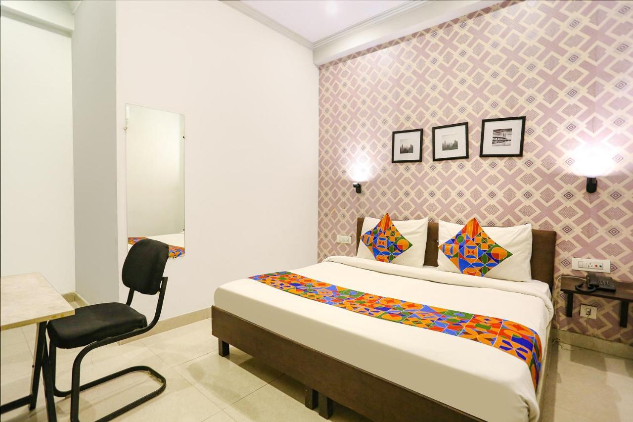 Fabhotel Novel Suites - Nr Yashobhoomi Convention Centre Yeni Delhi Dış mekan fotoğraf