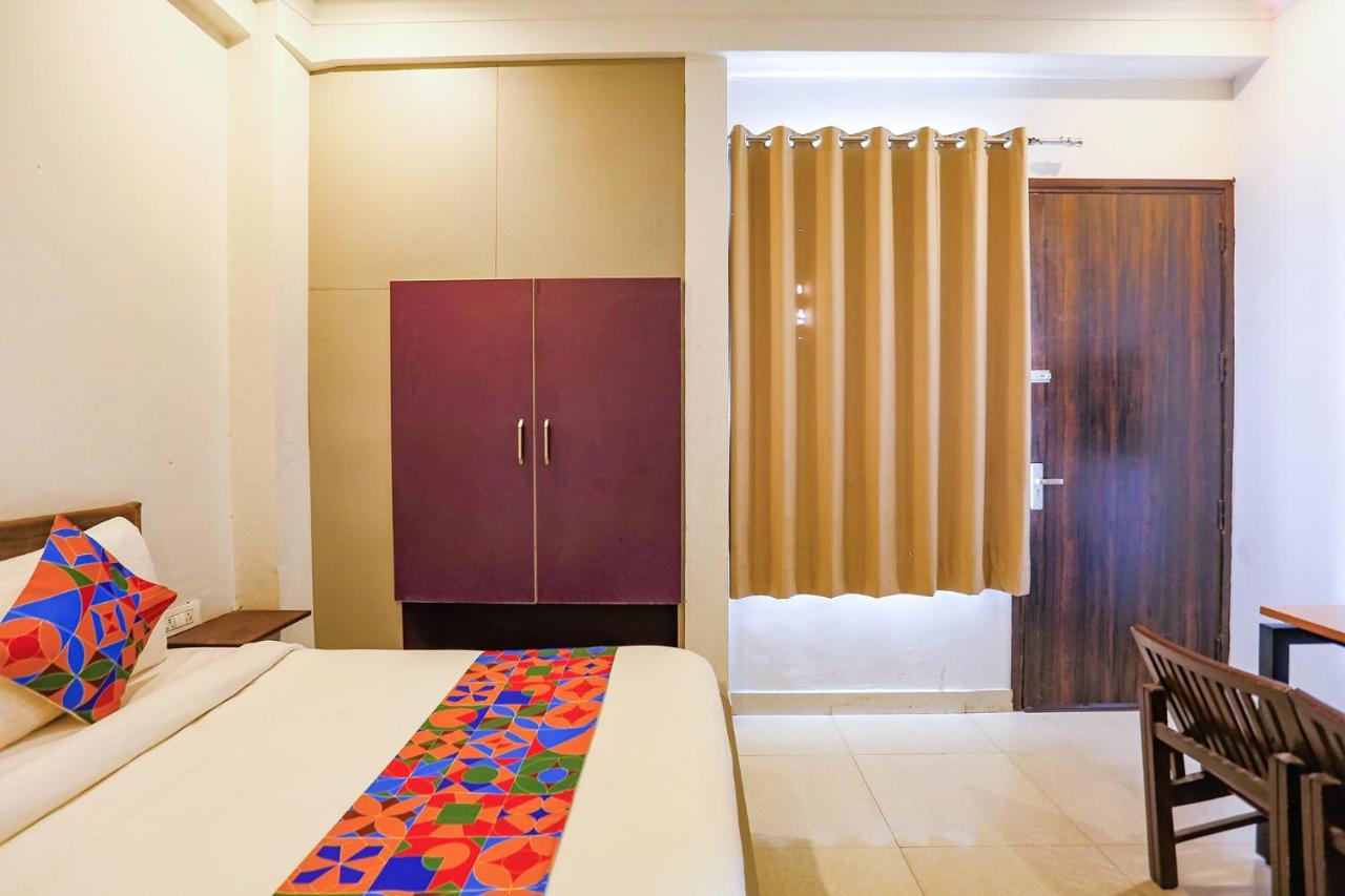 Fabhotel Novel Suites - Nr Yashobhoomi Convention Centre Yeni Delhi Dış mekan fotoğraf