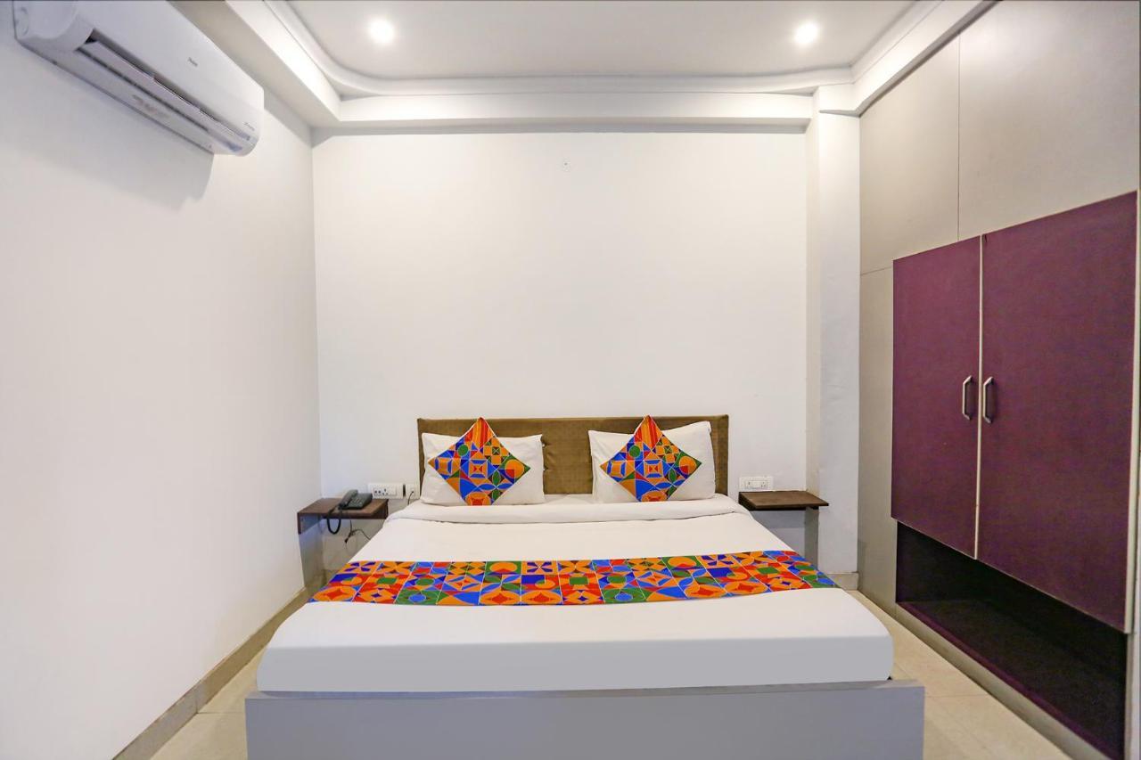 Fabhotel Novel Suites - Nr Yashobhoomi Convention Centre Yeni Delhi Dış mekan fotoğraf